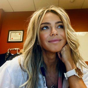 Meet your Posher, Wendy